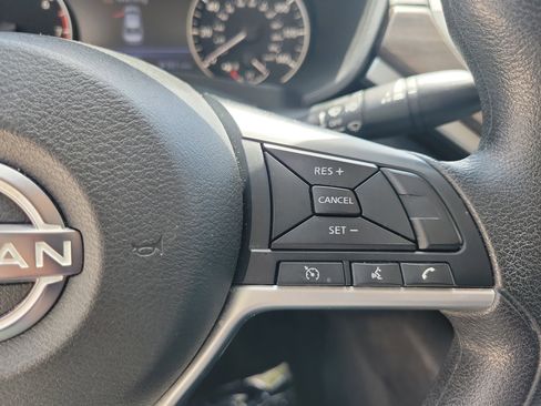 Used 2024 Nissan Altima 2.5 SV FWD image 23