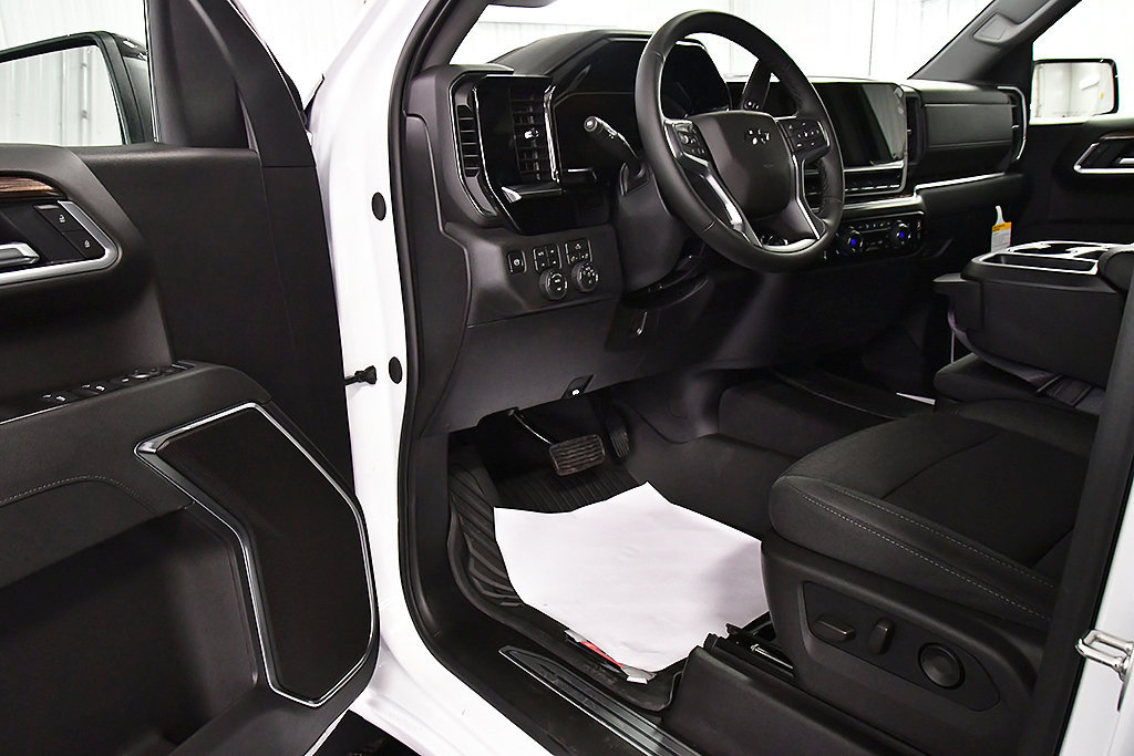 New 2026 Chevrolet Silverado 1500 RST w/ Z71 Off-Road Package AWD/4WD image 16