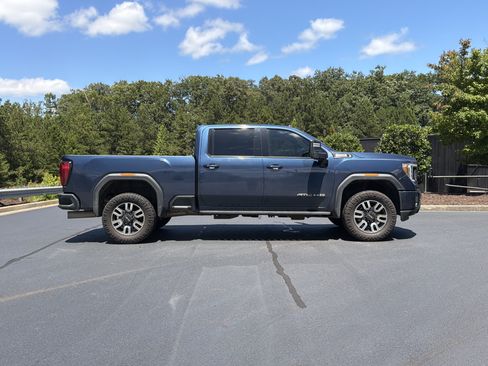 Used 2022 GMC Sierra 2500 AT4 w/ AT4 Premium Plus Package AWD/4WD image 24