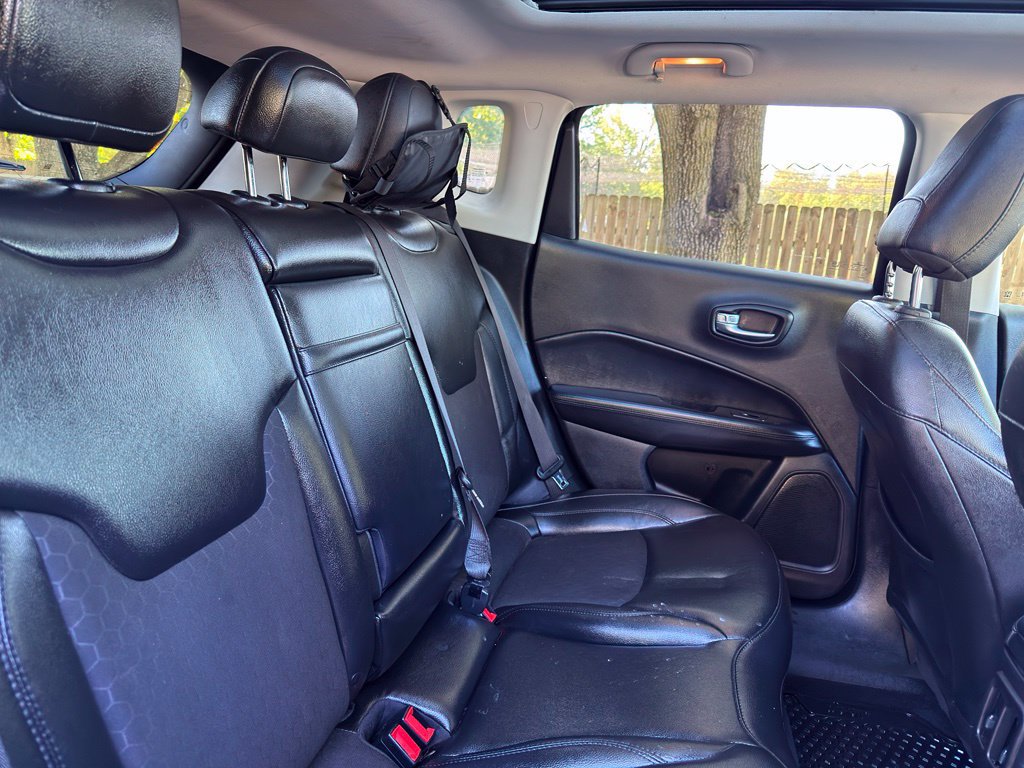 Used 2019 Jeep Compass Latitude AWD/4WD image 31