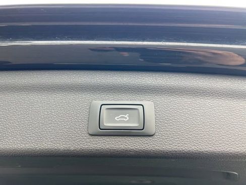 Used 2022 Audi Q3 2.0T Premium image 25