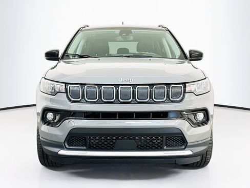Used 2022 Jeep Compass Limited image 2