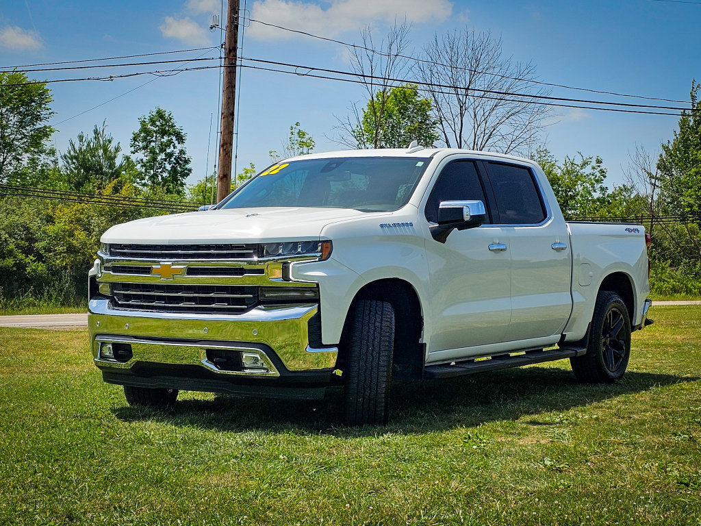 Used 2022 Chevrolet Silverado 1500 LTZ w/ LTZ Premium Package AWD/4WD image 9