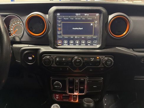 Used 2023 Jeep Gladiator Mojave w/ LED Lighting Group AWD/4WD image 16