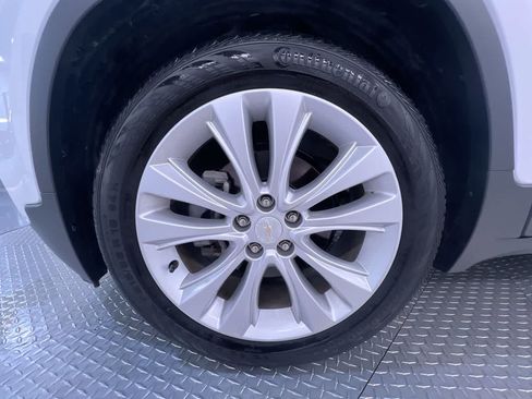 Used 2020 Chevrolet Trax Premier FWD image 10