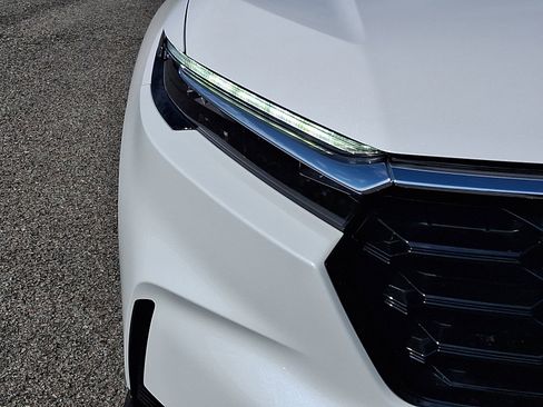 Used 2024 Honda CR-V EX image 9