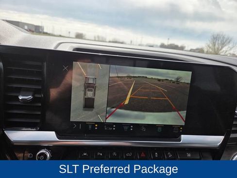 Used 2023 GMC Sierra 1500 SLT w/ SLT Premium Plus Package AWD/4WD image 29