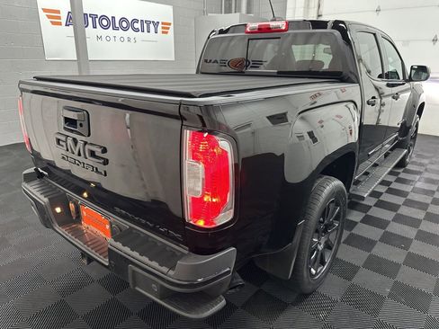 Used 2022 GMC Canyon Denali w/ Denali Black Edition Package image 9