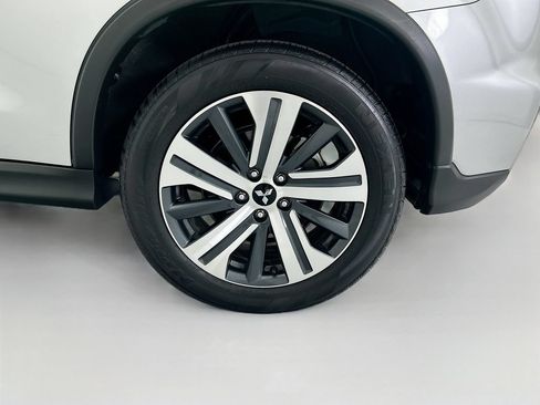 Used 2024 Mitsubishi Outlander Sport ES AWD/4WD image 29
