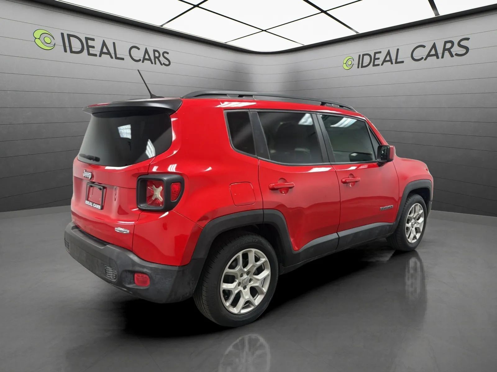 Used 2015 Jeep Renegade Latitude w/ Popular Equipment Group FWD image 5