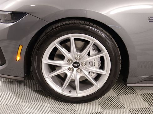 Used 2025 Ford Mustang GT Premium image 16