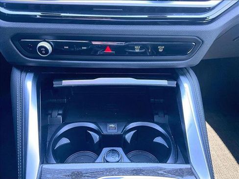 Used 2024 BMW 430i Convertible w/ M Sport Package image 23