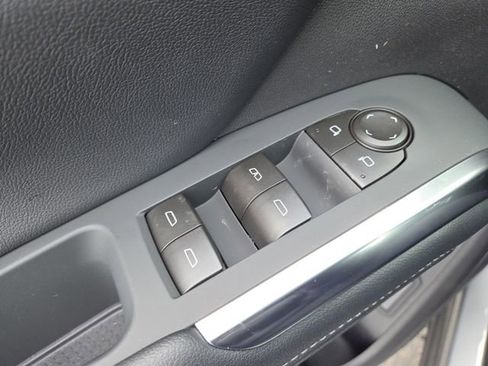 New 2026 Chevrolet Traverse LT w/ Driver Confidence Package image 9