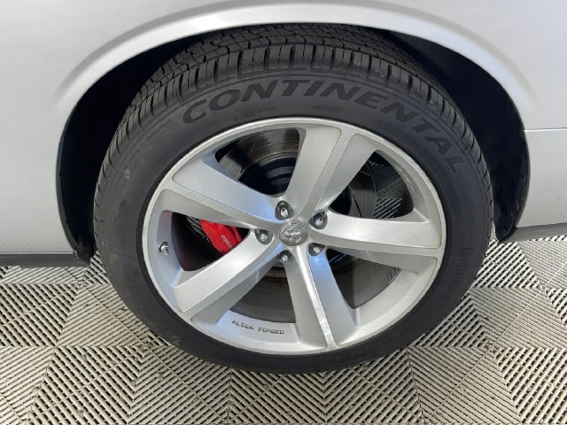 Used 2009 Dodge Challenger SRT8 w/ SRT Option Group II RWD image 15