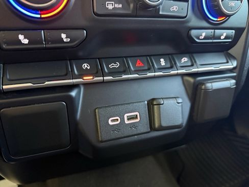 Used 2020 Chevrolet Silverado 1500 LT image 19