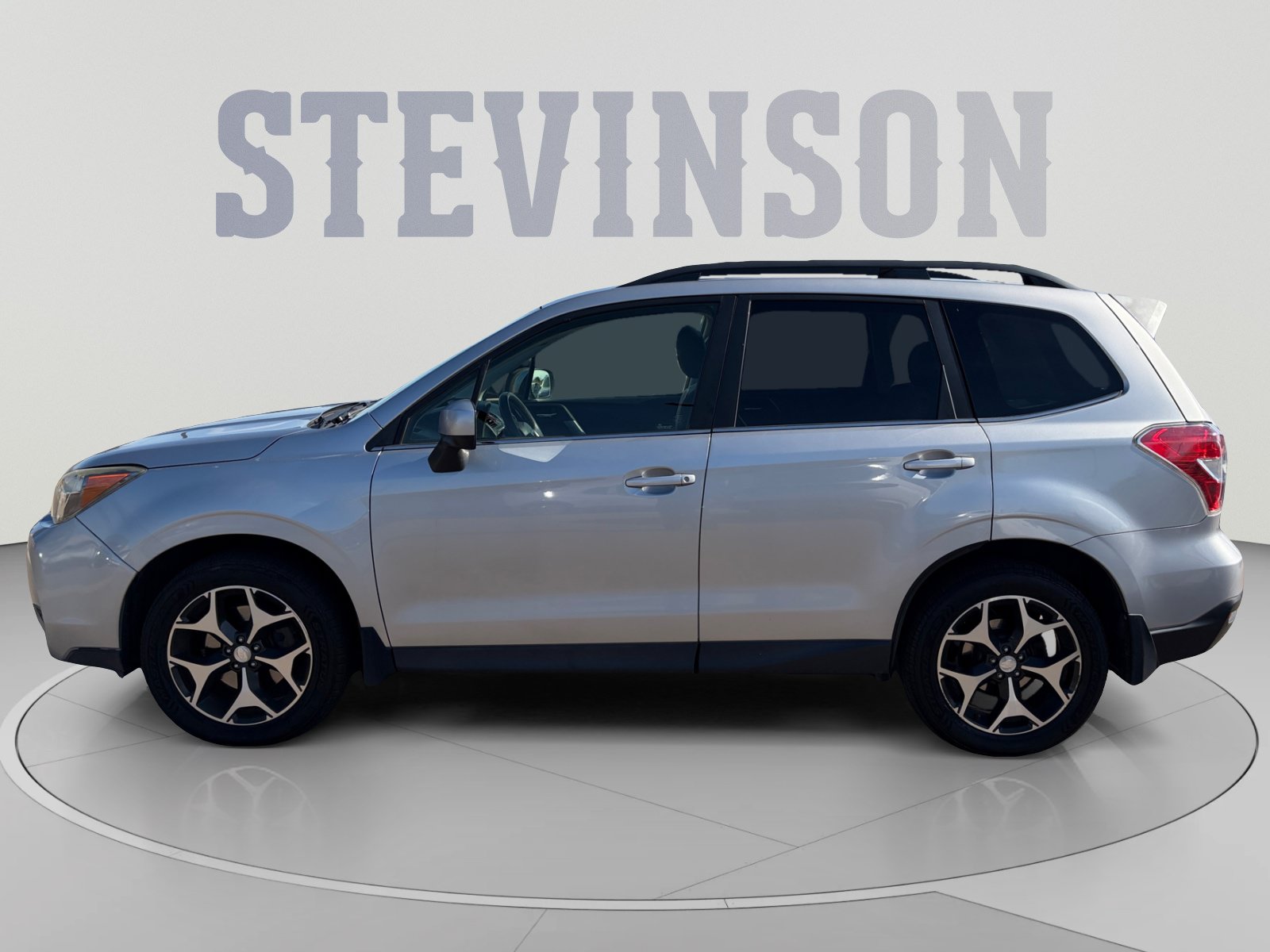 Used 2015 Subaru Forester 2.0XT Premium AWD/4WD image 2