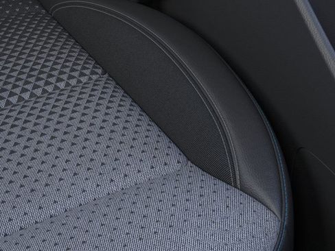 Used 2024 Chevrolet Trax LT w/ Driver Confidence Package image 21