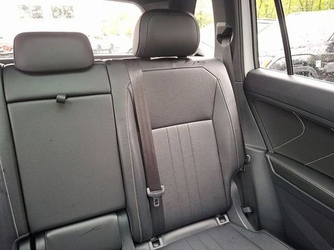 Used 2022 Volkswagen Tiguan SE R-Line AWD/4WD image 20
