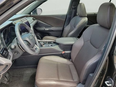 Used 2024 Lexus TX 350 FWD w/ Captains Chair Package image 18