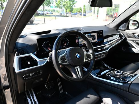 Used 2023 BMW X7 M60i w/ Executive Package AWD/4WD image 15