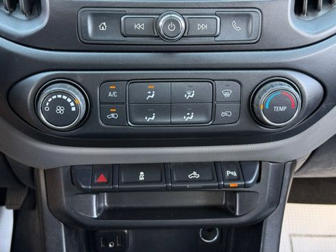 Used 2021 Chevrolet Colorado W/T w/ WT Convenience Package image 25