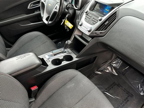 Used 2016 Chevrolet Equinox LT w/ Convenience Package image 17