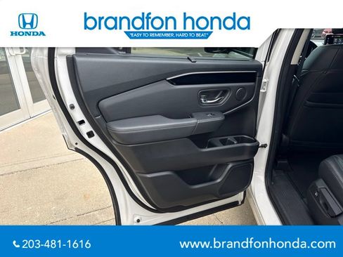 Used 2023 Honda Pilot EX-L image 10