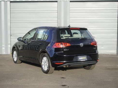 Used 2016 Volkswagen Golf S FWD image 3