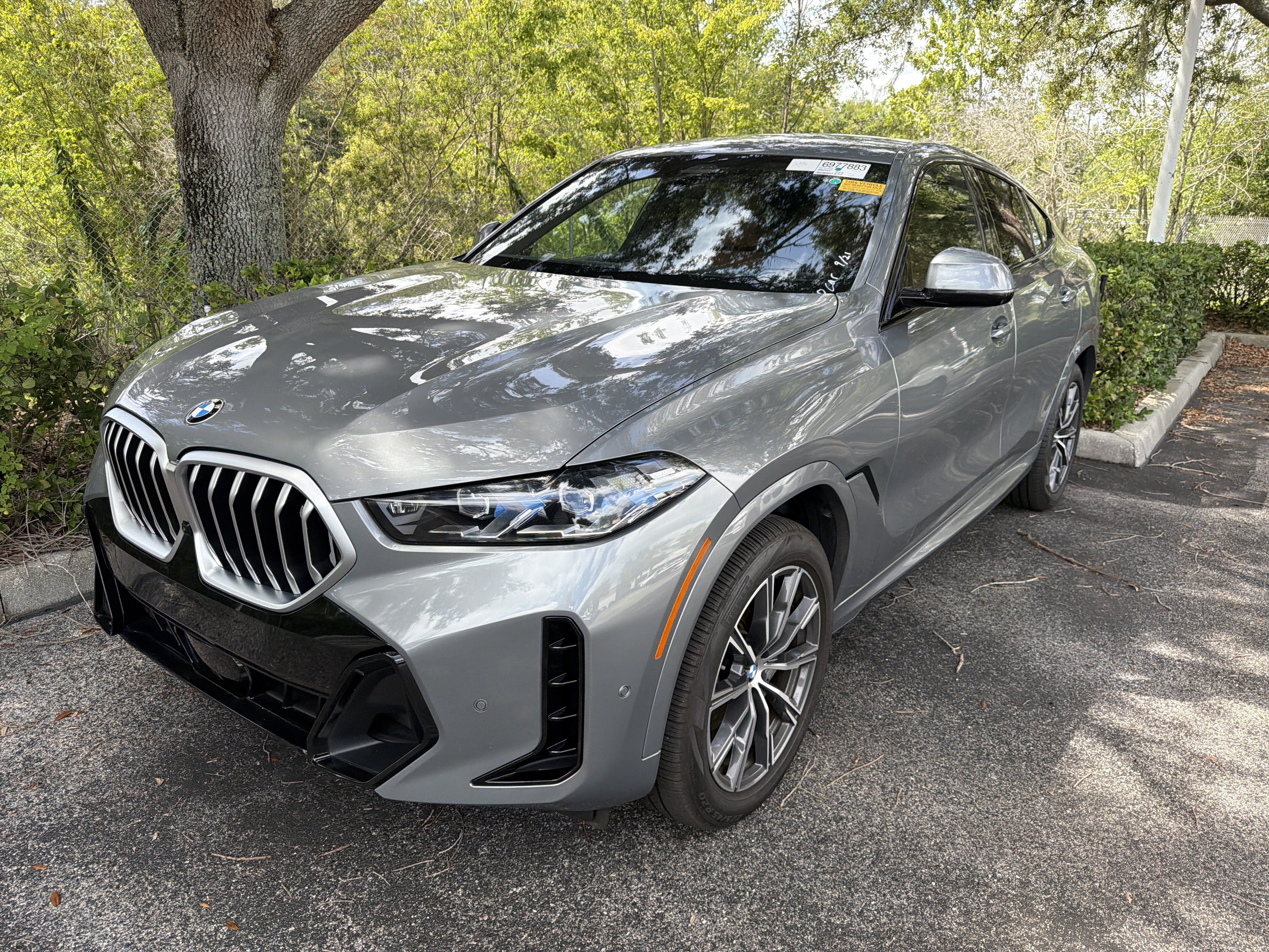 Certified 2026 BMW X6 xDrive40i AWD/4WD image 3