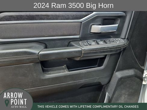 Used 2024 RAM 3500 Big Horn AWD/4WD image 21