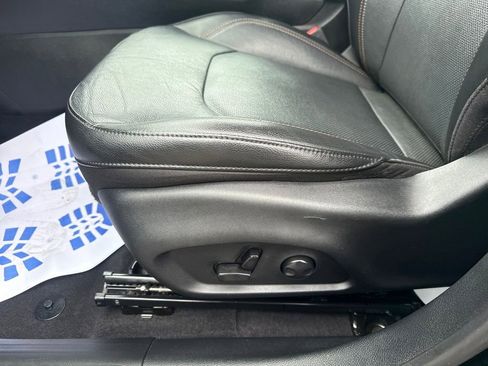 Used 2022 Jeep Compass Limited image 13