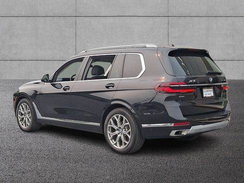 Used 2024 BMW X7 xDrive40i w/ Premium Package AWD/4WD image 6