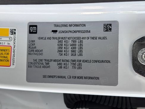 Certified 2023 Chevrolet Tahoe Z71 w/ Luxury Package AWD/4WD image 11