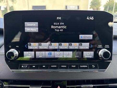 Used 2025 Mitsubishi Outlander SEL image 26