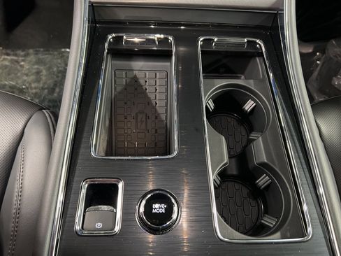 New 2026 Lincoln Aviator AWD image 14