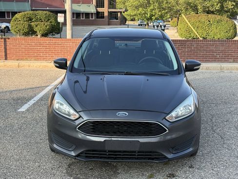 Used 2015 Ford Focus SE FWD image 35