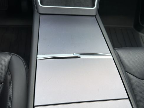 Used 2026 Tesla Model Y AWD image 26