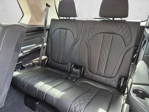 Used 2026 BMW X7 xDrive40i AWD/4WD image 21