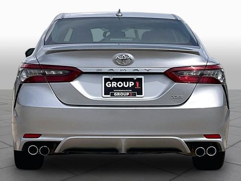Used 2024 Toyota Camry XSE FWD image 5
