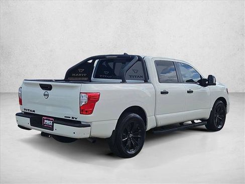 Used 2023 Nissan Titan SV w/ SV Convenience Package image 5