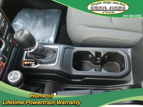 New 2025 Jeep Gladiator Sport image 25