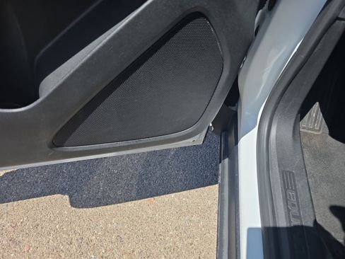 Used 2019 Chevrolet Equinox LT image 27