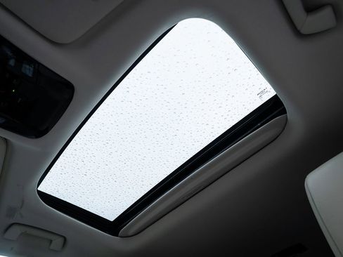 Used 2023 Lexus RX 350 Premium image 23