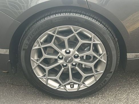 Used 2023 Genesis G80 2.5T w/ Advanced Package image 13