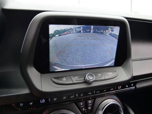 Used 2018 Chevrolet Camaro SS image 13