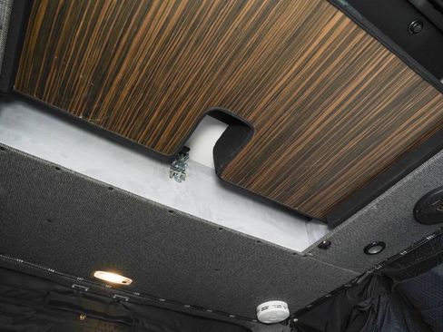 Used 2022 Mercedes-Benz Sprinter 2500 image 79