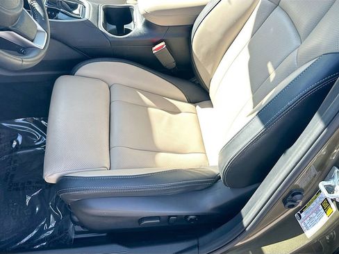Certified 2024 Subaru Outback Limited AWD/4WD image 19