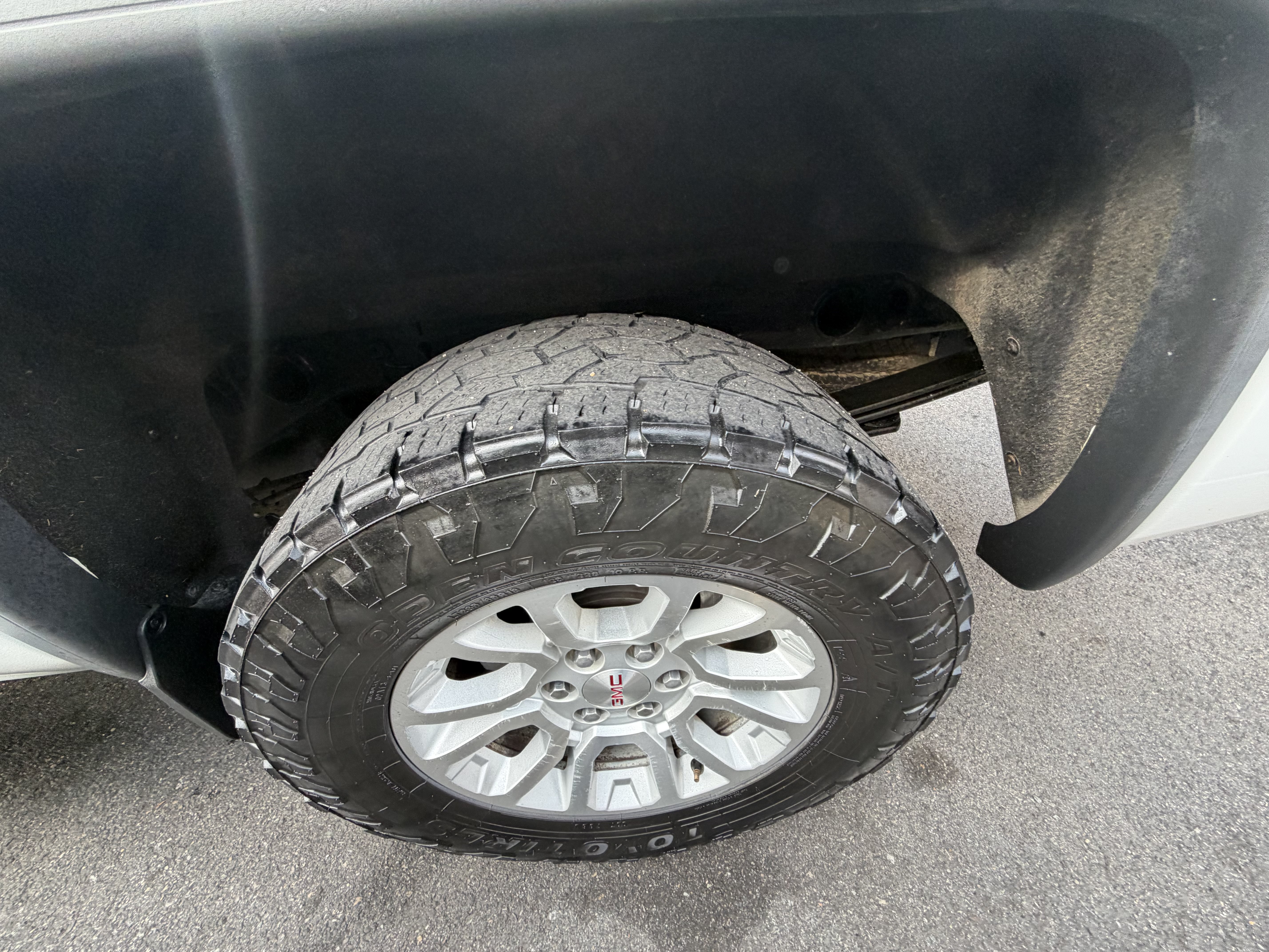 Used 2014 GMC Sierra 1500 SLE w/ SLE Value Package AWD/4WD image 29