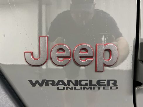 Used 2020 Jeep Wrangler Unlimited Rubicon w/ LED Lighting Group AWD/4WD image 31