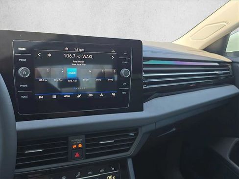 New 2026 Volkswagen Jetta SE FWD image 12